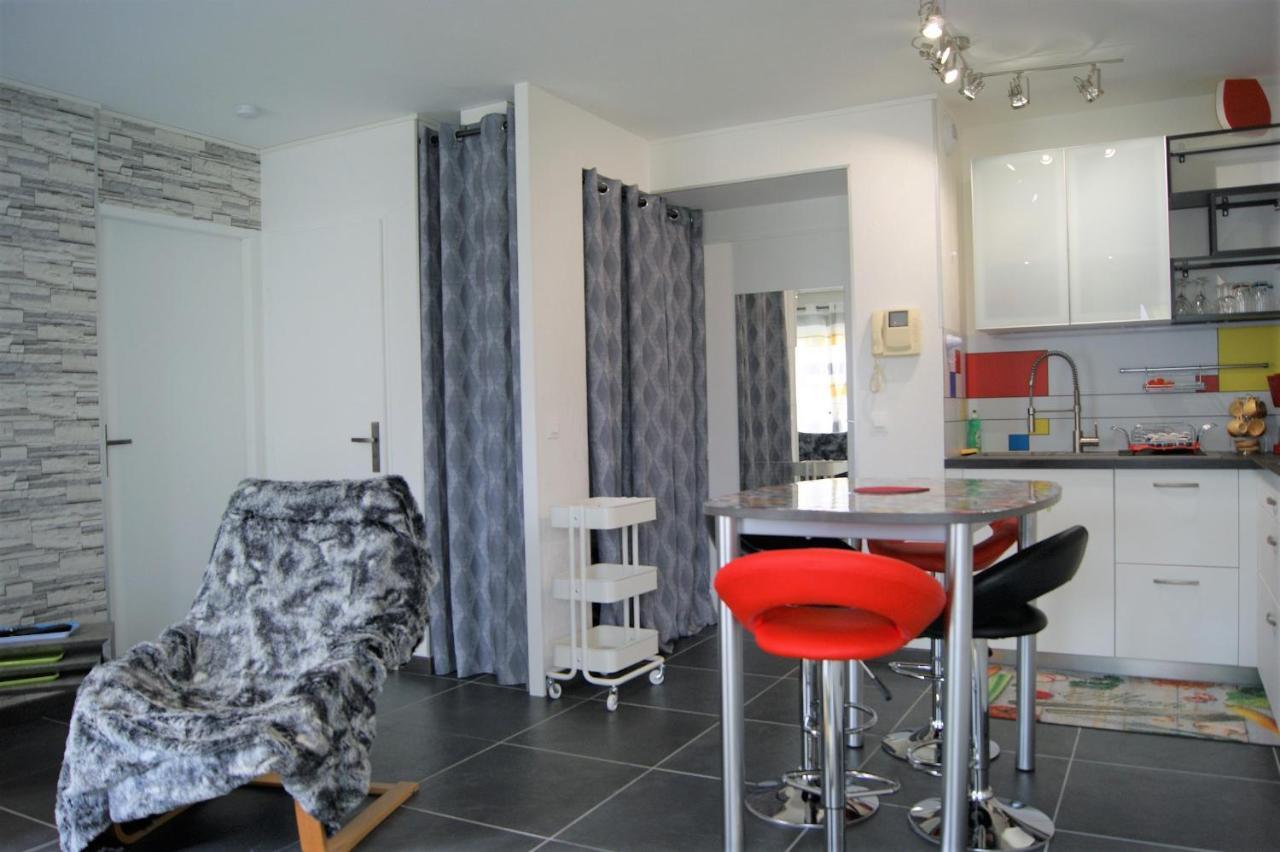 Victoria-t2-41m2-balcon, Wifi, Linge, Produits, Menage Inclus * Reims